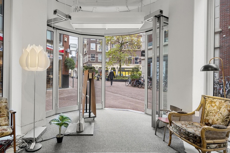 WinkelruimteaanDwingelstraat 8<br/> inArnhem WinkelruimteaanDwingelstraat 8<br/> inArnhem