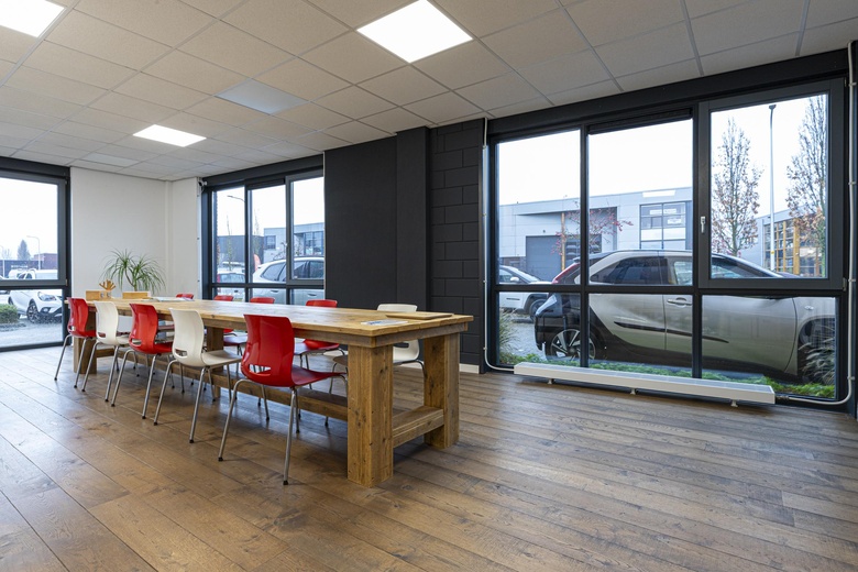 BedrijfsruimteaanCoenecoop 3 B 5<br/> inWaddinxveen