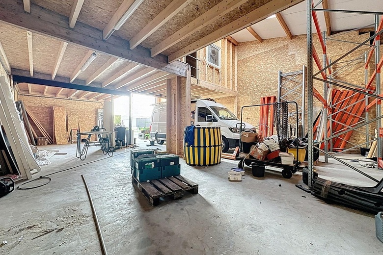 BedrijfsruimteaanAmbachtsweg 1 a<br/> inEede