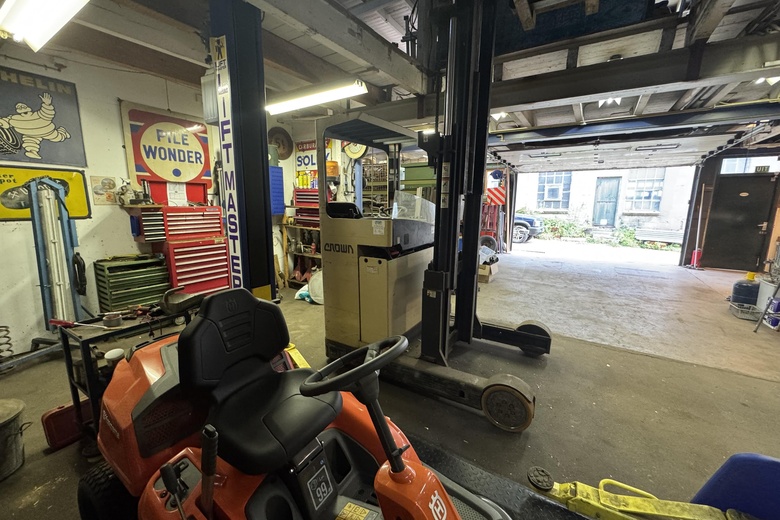 BedrijfsruimteaanCelebesstraat 17<br/> inWormerveer