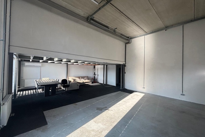 KantoorruimteaanSiloweg 642<br/> inDen Bosch KantoorruimteaanSiloweg 642<br/> inDen Bosch