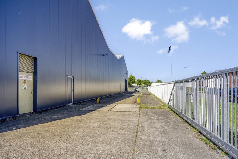 BedrijfsruimteaanStaalstraat 2<br/> inLelystad BedrijfsruimteaanStaalstraat 2<br/> inLelystad