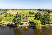 Bekijk foto 1 van eenheid 1 aan de Kortland 49 in Alblasserdam
