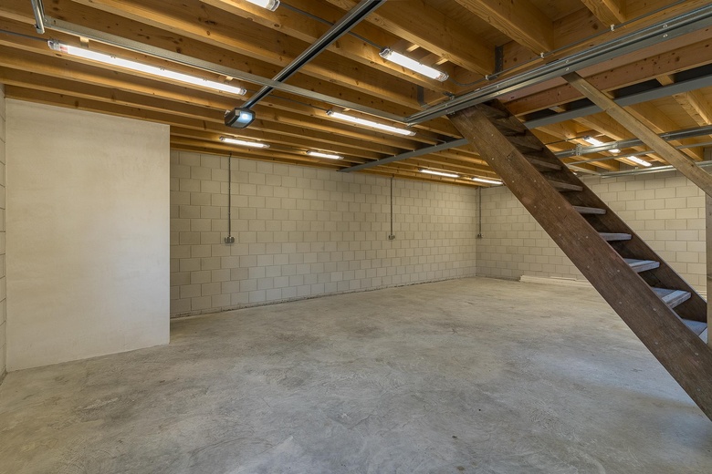 BedrijfsruimteaanEperweg 51<br/> in't Harde