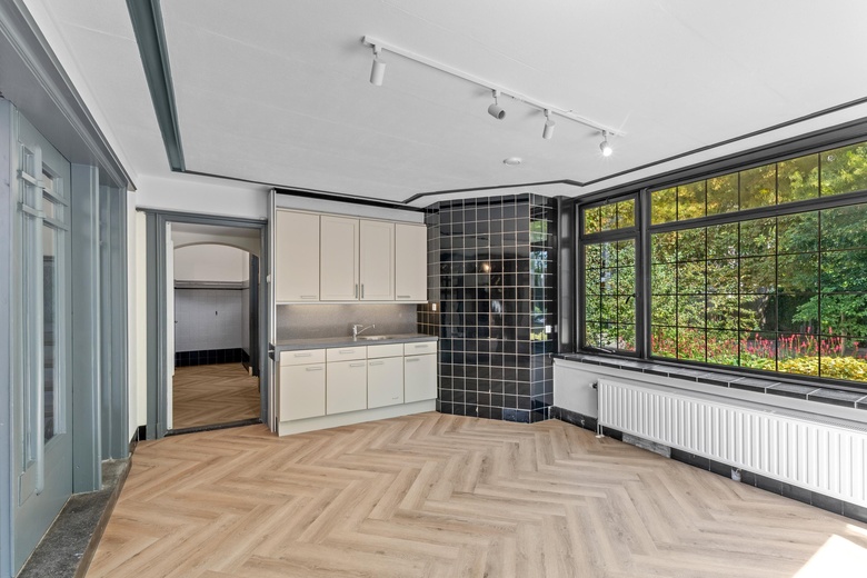 KantoorruimteaanBrugstraat 44<br/> inRoosendaal KantoorruimteaanBrugstraat 44<br/> inRoosendaal