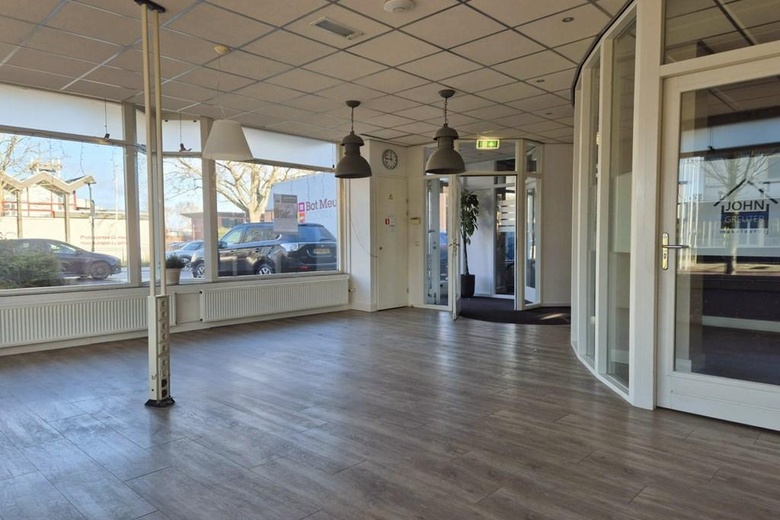 WinkelruimteaanStreekweg 204<br/> inHoogkarspel