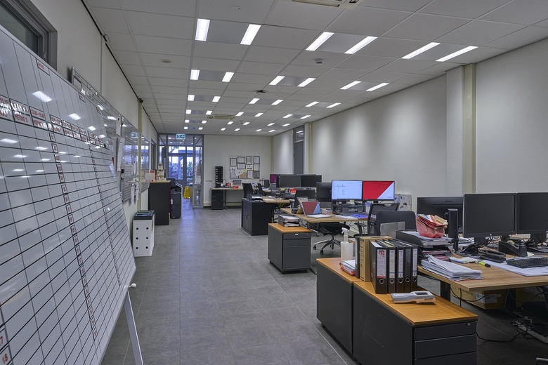 BedrijfsruimteaanDoornhoek 3765<br/> inVeghel BedrijfsruimteaanDoornhoek 3765<br/> inVeghel