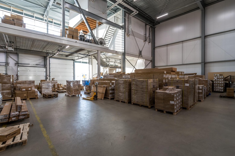 BedrijfsruimteaanRijnlanderweg 766 A<br/> inHoofddorp BedrijfsruimteaanRijnlanderweg 766 A<br/> inHoofddorp