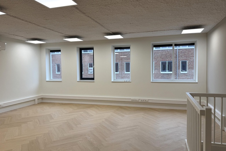 BedrijfsruimteaanNijverheidslaan 8 F<br/> inWeesp