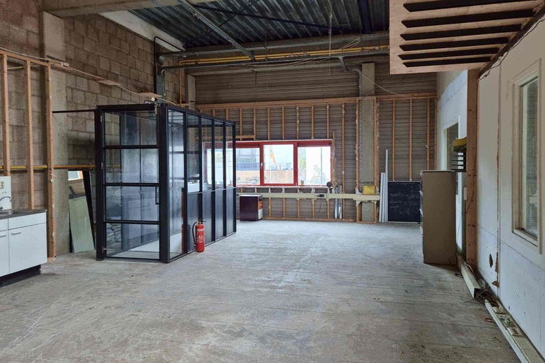 BedrijfsruimteaanSluispolderweg 4 E<br/> inZaandam