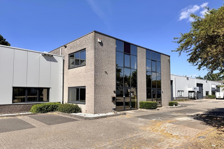 BedrijfsruimteaanRingweistraat 10<br/> inWaardenburg BedrijfsruimteaanRingweistraat 10<br/> inWaardenburg