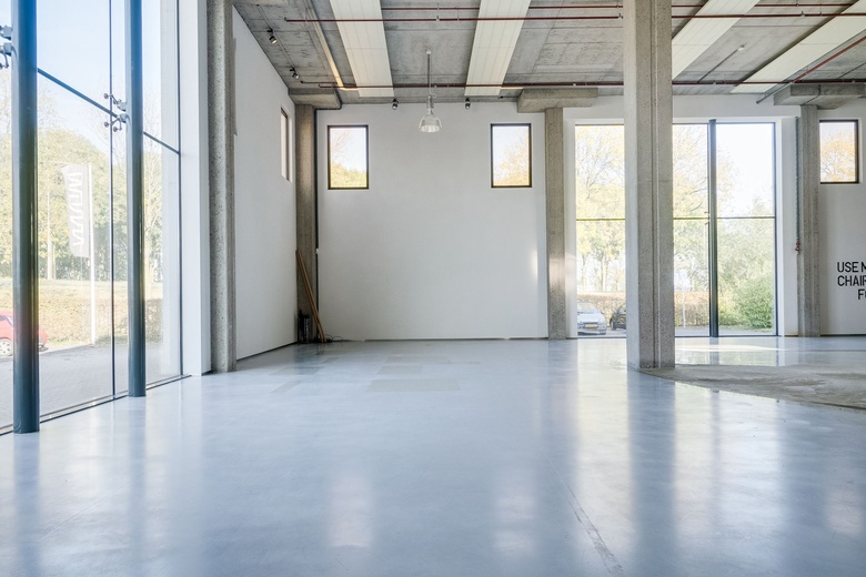 KantoorruimteaanElzenkade 1<br/> inHouten