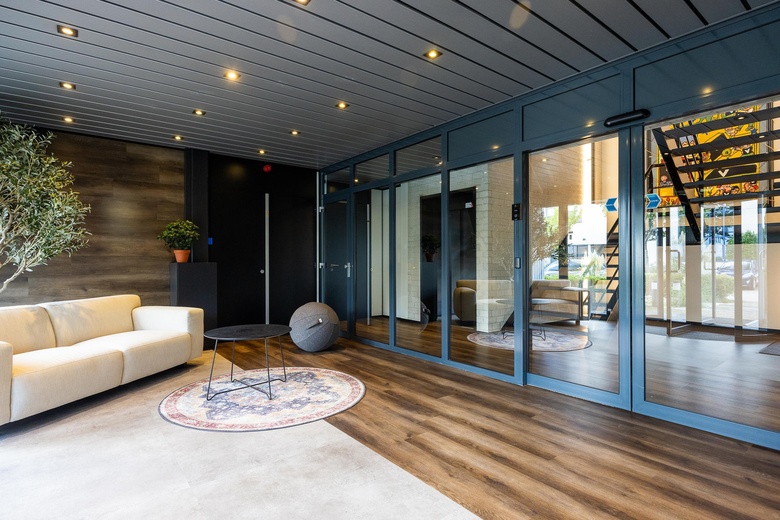 BedrijfsruimteaanVennestraat 11 B<br/> inLisse