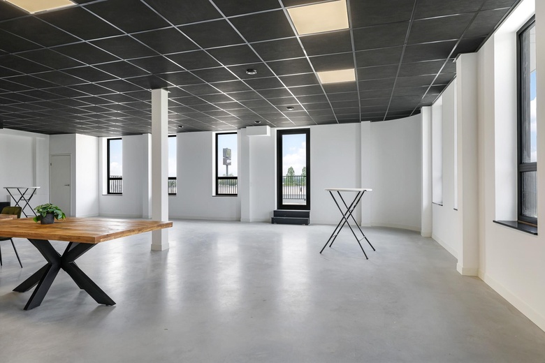 KantoorruimteaanTransportcentrum 8<br/> inBeugen