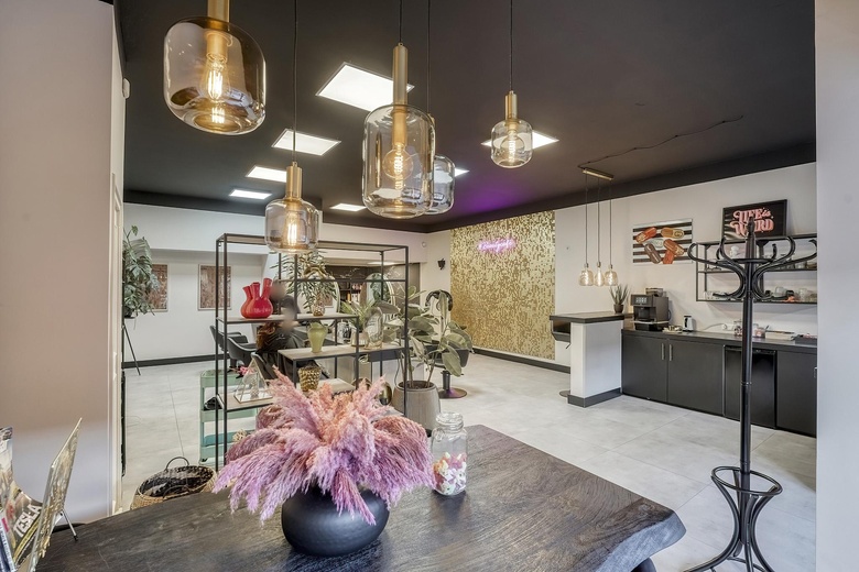 WinkelruimteaanVijf Meiplein 80<br/> inLeiden WinkelruimteaanVijf Meiplein 80<br/> inLeiden