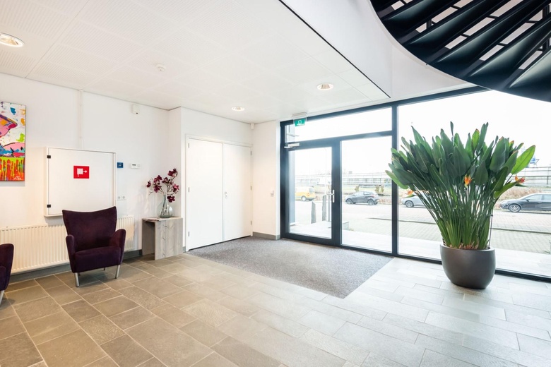 KantoorruimteaanKubus 70<br/> inSliedrecht