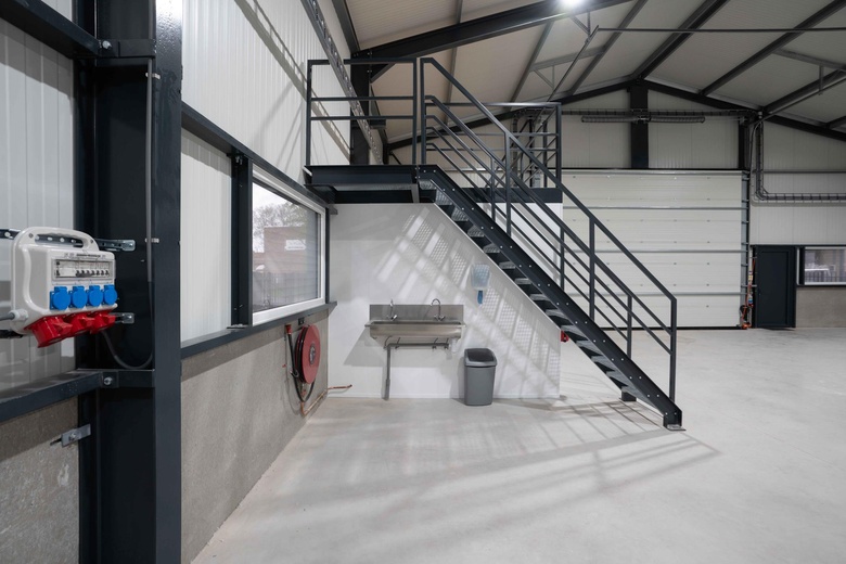 BedrijfsruimteaanIndustrieweg 6 A<br/> inGeleen BedrijfsruimteaanIndustrieweg 6 A<br/> inGeleen
