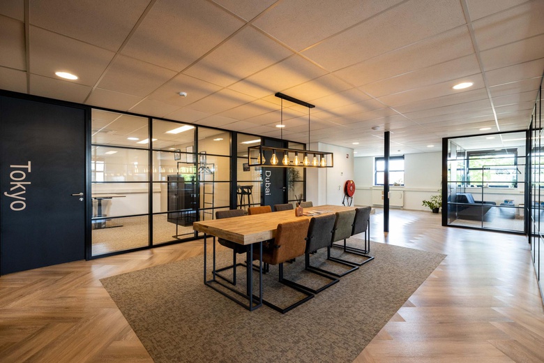 KantoorruimteaanStevinweg 5 - 7<br/> inSpijkenisse KantoorruimteaanStevinweg 5 - 7<br/> inSpijkenisse