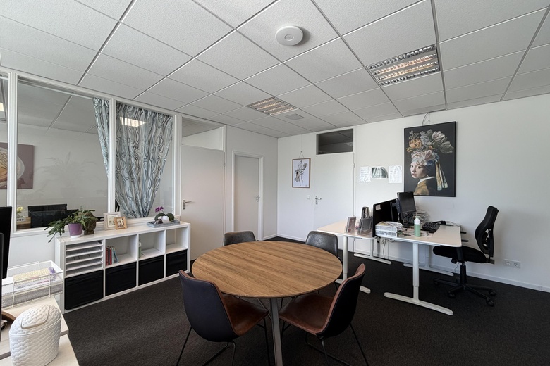 KantoorruimteaanVeersedijk 59<br/> inHendrik-Ido-Ambacht