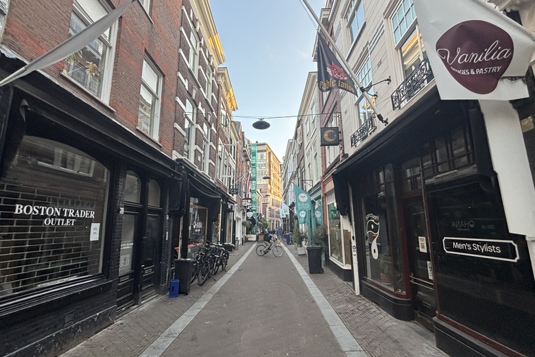 Bekijk foto 1 van Papestraat 16 Bekijk foto 1 van Papestraat 16