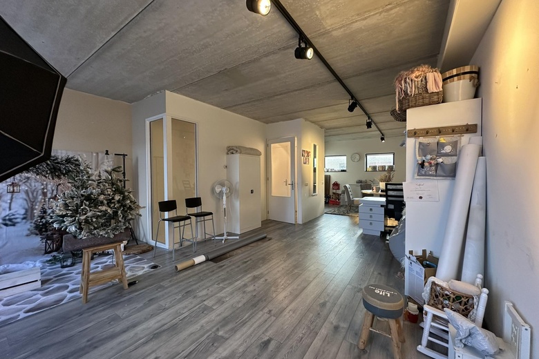 BedrijfsruimteaanParallelweg 65<br/> inVolendam