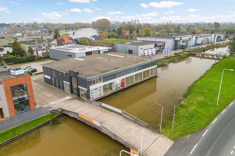 BedrijfsruimteaanKanaaldijk 32 A<br/> inWaddinxveen