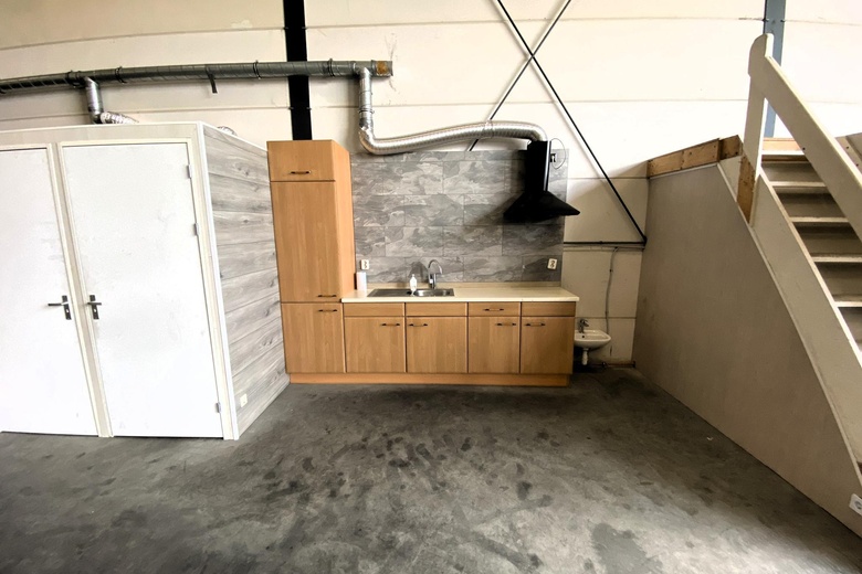 BedrijfsruimteaanApolloweg 116<br/> inLelystad