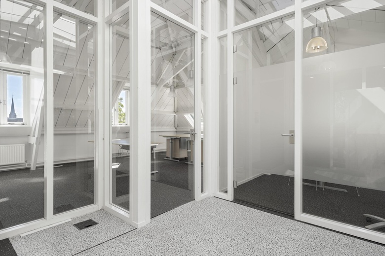 KantoorruimteaanArnhemsestraatweg 8<br/> inVelp