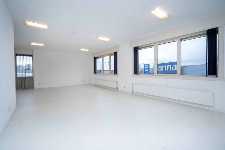 KantoorruimteaanEinsteinweg 11 a<br/> inHellevoetsluis