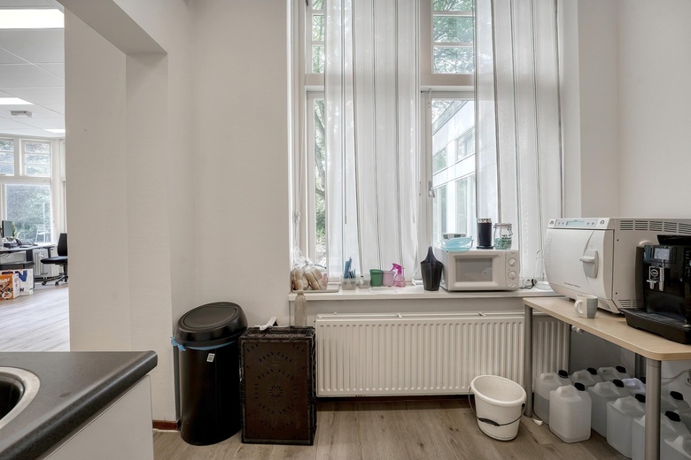 KantoorruimteaanRoodenburgerstraat 1 A<br/> inLeiden
