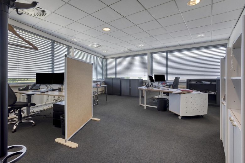 BedrijfsruimteaanProf. Asserweg 18<br/> inWaalwijk BedrijfsruimteaanProf. Asserweg 18<br/> inWaalwijk