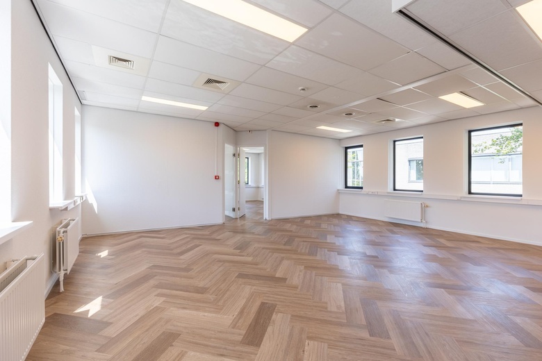 KantoorruimteaanAalsmeerderweg 604 - 610<br/> inRozenburg KantoorruimteaanAalsmeerderweg 604 - 610<br/> inRozenburg