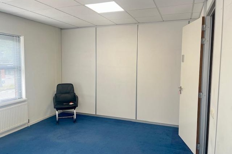 KantoorruimteaanLuzernestraat 20<br/> inNieuw-Vennep