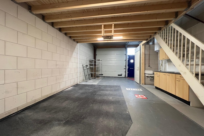 BedrijfsruimteaanCarneool 134<br/> inDordrecht