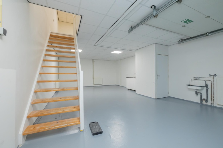 BedrijfsruimteaanMeer en Duin 24 B<br/> inLisse BedrijfsruimteaanMeer en Duin 24 B<br/> inLisse