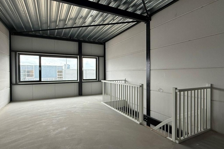 BedrijfsruimteaanFahrenheitstraat 34 P<br/> inEde