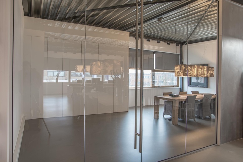 BedrijfsruimteaanStoelmatter 3 B<br/> inWateringen