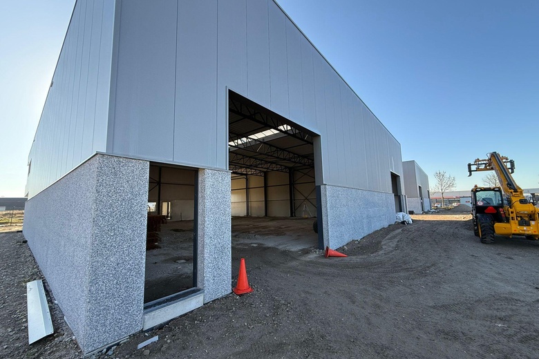 BedrijfsruimteaanPieter Hoebeeweg 4 - 8<br/> inDordrecht