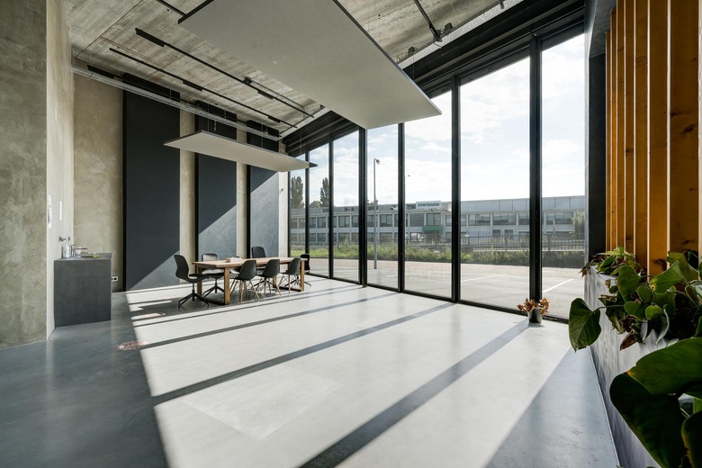 BedrijfsruimteaanParallelweg 208<br/> inWeert BedrijfsruimteaanParallelweg 208<br/> inWeert