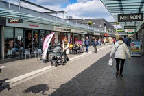 Bekijk foto 4 van Winkelcentrum Woensel 279 Bekijk foto 4 van Winkelcentrum Woensel 279