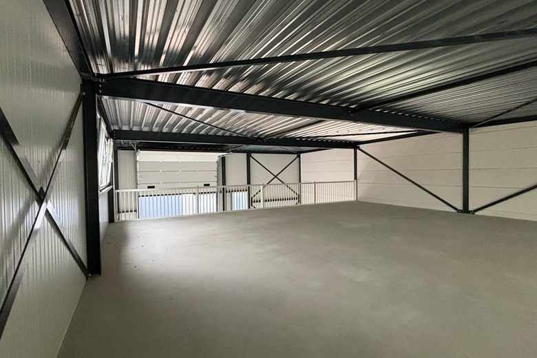 BedrijfsruimteaanRandweg 21 01<br/> inEmmeloord BedrijfsruimteaanRandweg 21 01<br/> inEmmeloord