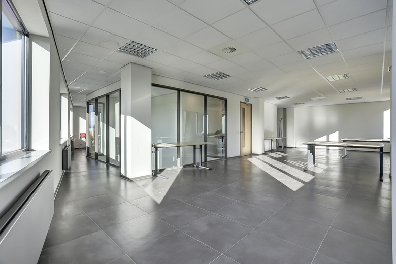 BedrijfsruimteaanDistributieweg 33<br/> inAlphen aan den Rijn BedrijfsruimteaanDistributieweg 33<br/> inAlphen aan den Rijn