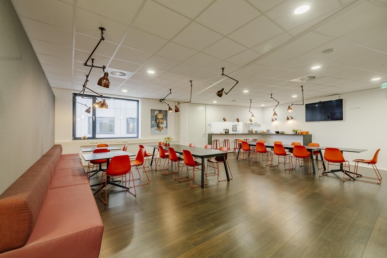 Bekijk foto 24 in  aan de  in 