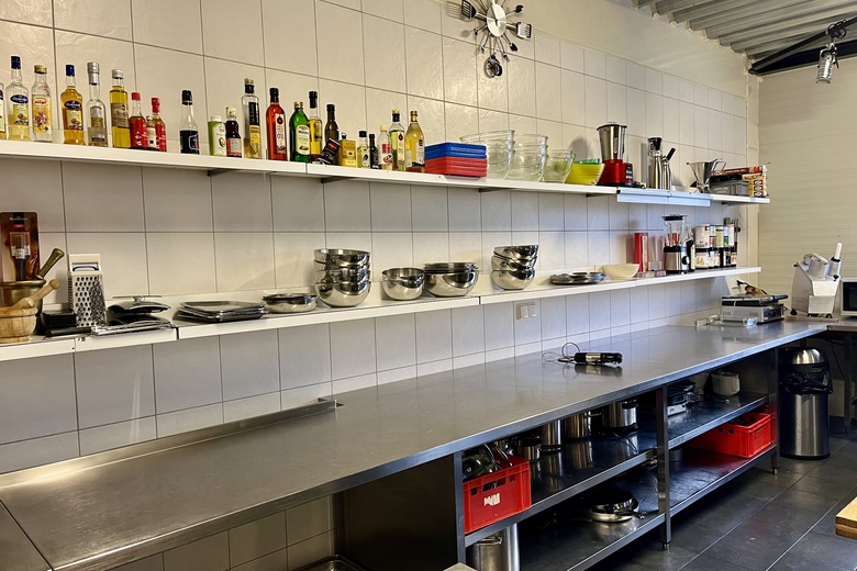 HorecaaanMetaalstraat 18 a<br/> inHaaksbergen HorecaaanMetaalstraat 18 a<br/> inHaaksbergen