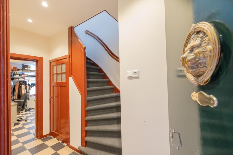 WinkelruimteaanHaarlemmerstraat 18<br/> inLeiden WinkelruimteaanHaarlemmerstraat 18<br/> inLeiden
