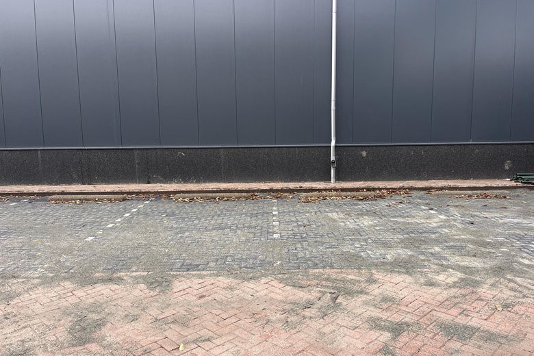 BedrijfsruimteaanDorresteinweg 70 09<br/> inSoest