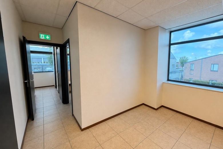 BedrijfsruimteaanAmbachtstraat 36<br/> inMoerkapelle