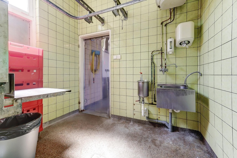 WinkelruimteaanMolendijk 21<br/> in's-Heerenhoek WinkelruimteaanMolendijk 21<br/> in's-Heerenhoek