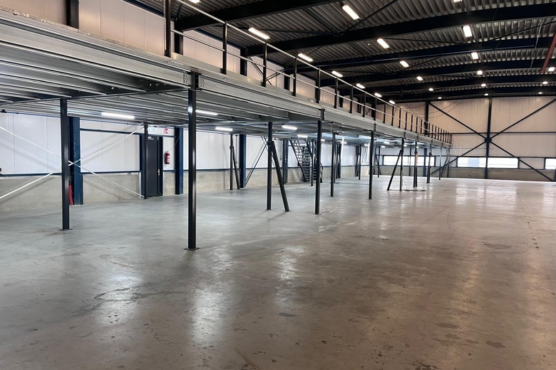 BedrijfsruimteaanExpeditieweg 18<br/> inBoven-Leeuwen