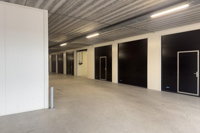 Bekijk foto 2 van Industrieweg 69 78